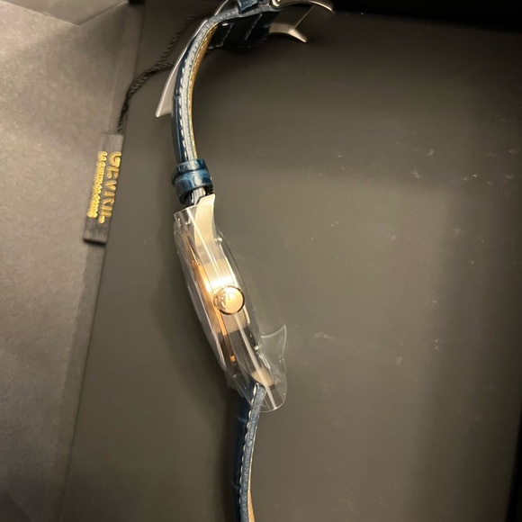 Gevril Luxury dress watch - Picture 5 of 8